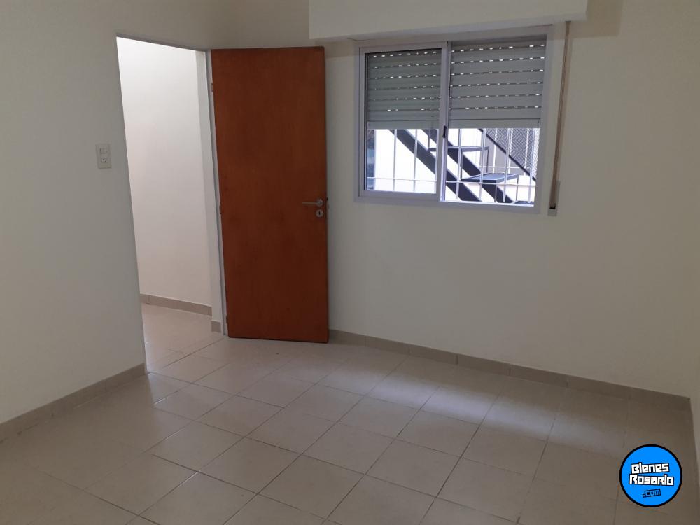 DUEÑO VENDE SANTA FE AL 6000 IMPECABLE Casas en venta Rosario