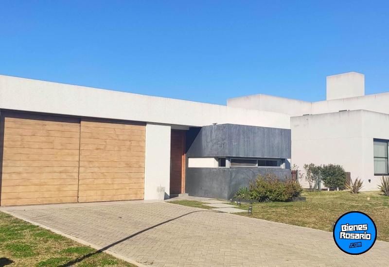 Casas - Funes - Venta