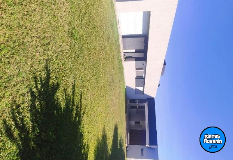 Casas - Funes - Venta