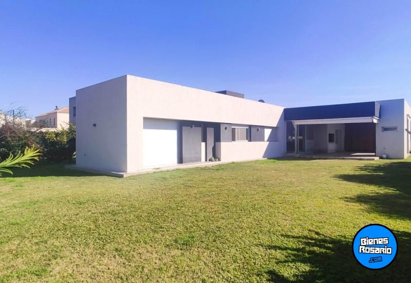 Casas - Funes - Venta