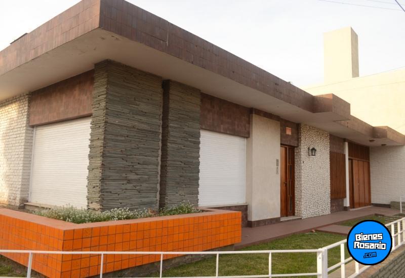 Casas - Capitan Bermudez - Venta