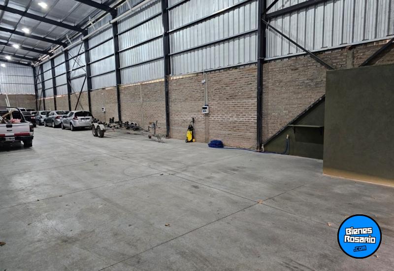 Galpones / Depósitos - Rosario - Venta
