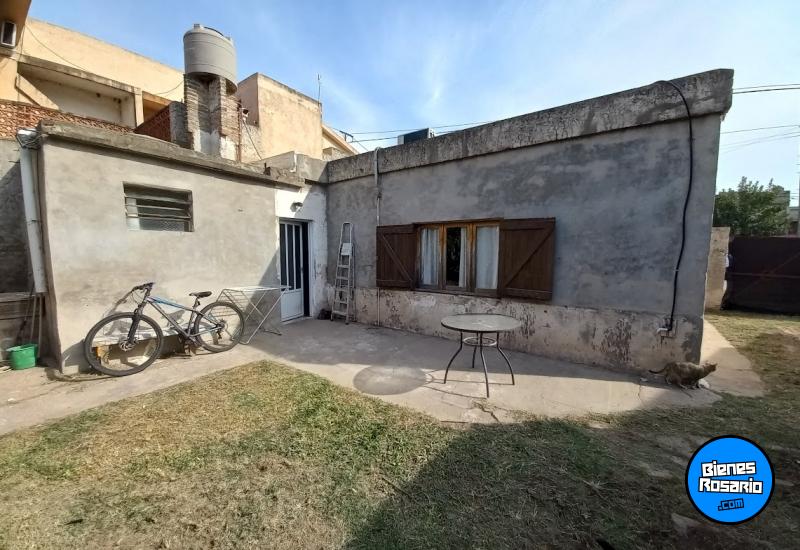 Casas - Huges - Venta