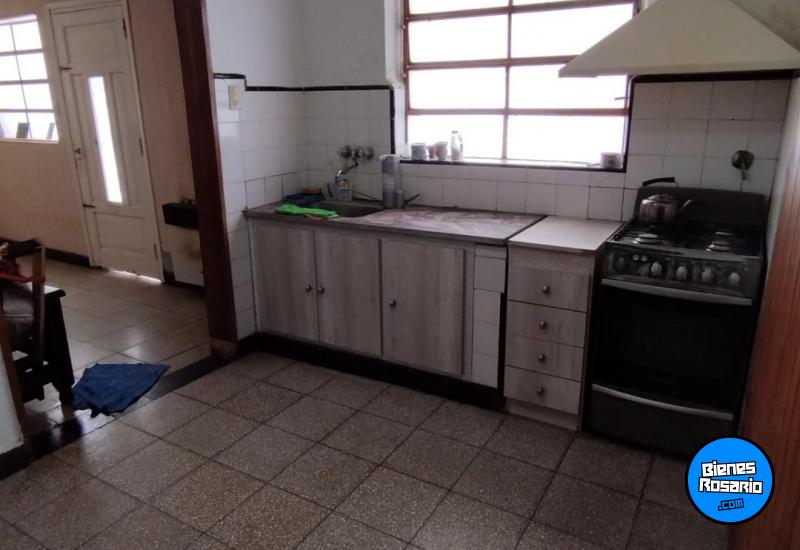 Casas - Alvarez - Venta