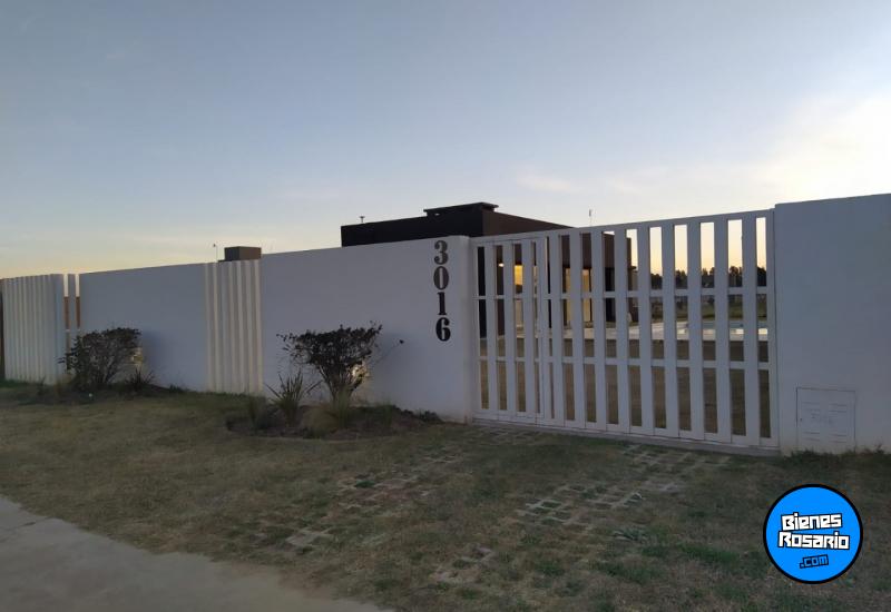 Casas - Funes - Venta