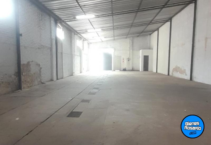 Galpones / Depósitos - Rosario - Venta