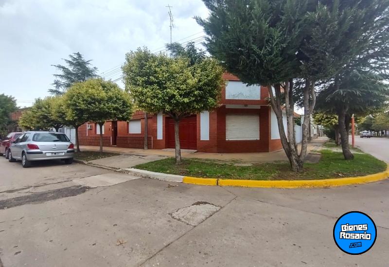 Casas - Peyrano - Venta