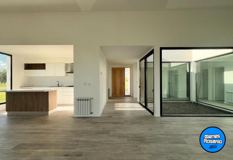 Casas - Funes - Venta