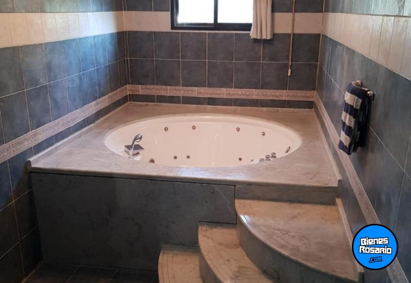 Casas - Funes - Venta