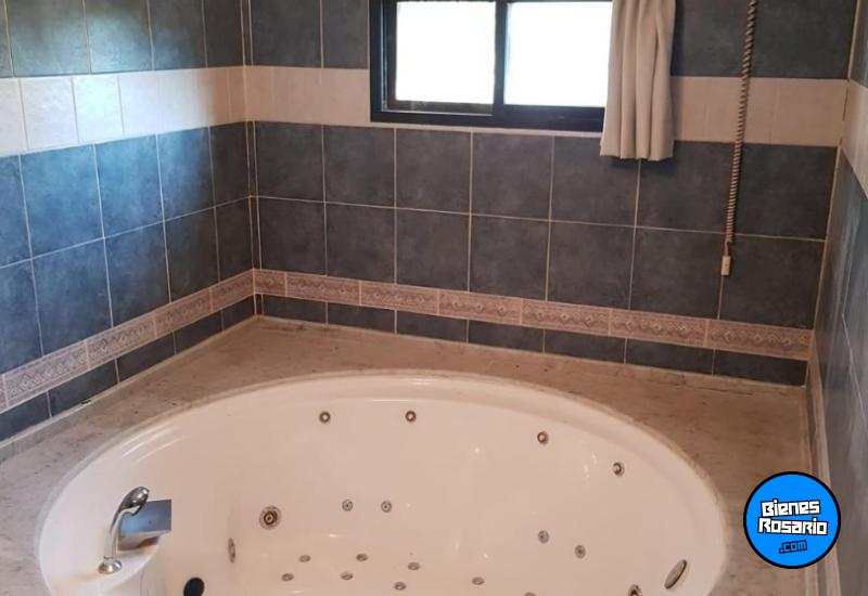 Casas - Funes - Venta