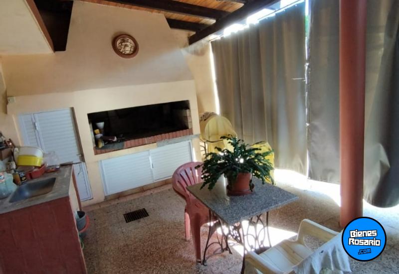 Casas - Alvarez - Venta