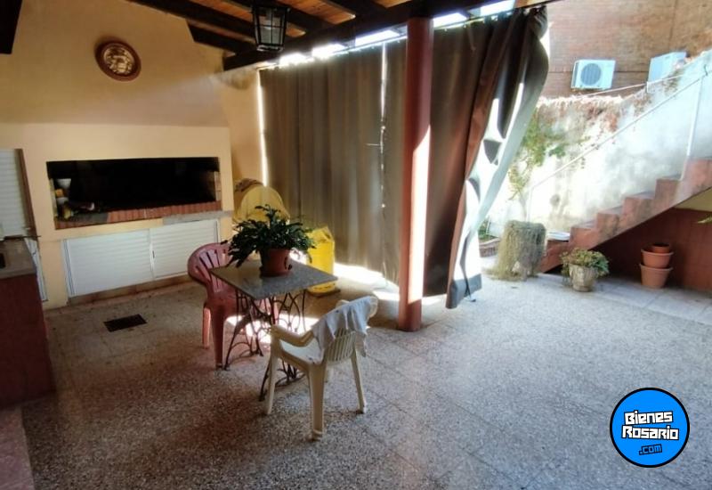 Casas - Alvarez - Venta