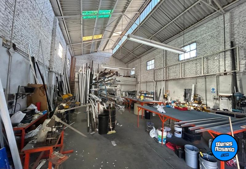 Galpones / Depósitos - Rosario - Venta
