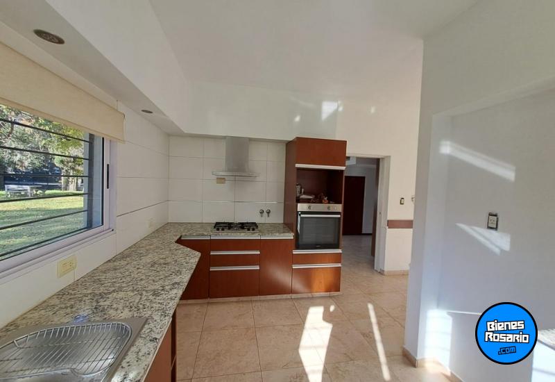 Casas - Funes - Venta