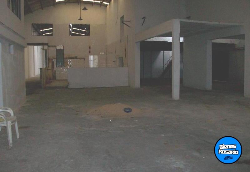 Galpones / Depósitos - Rosario - Venta