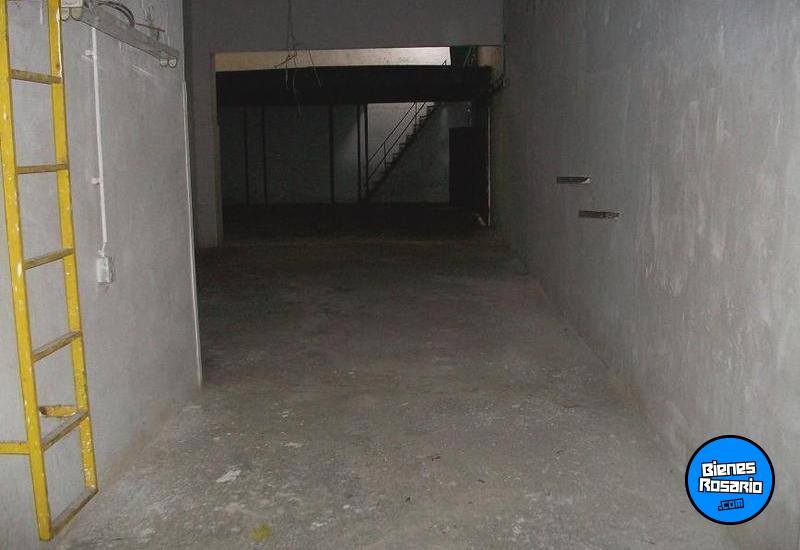 Galpones / Depósitos - Rosario - Venta