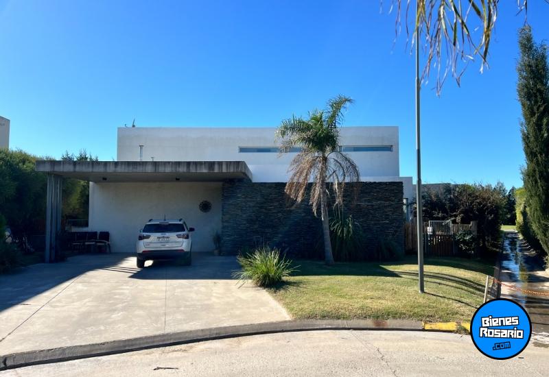 Casas - Funes - Venta