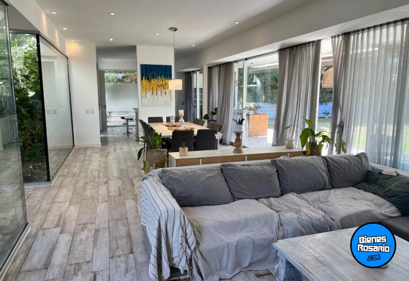 Casas - Funes - Venta