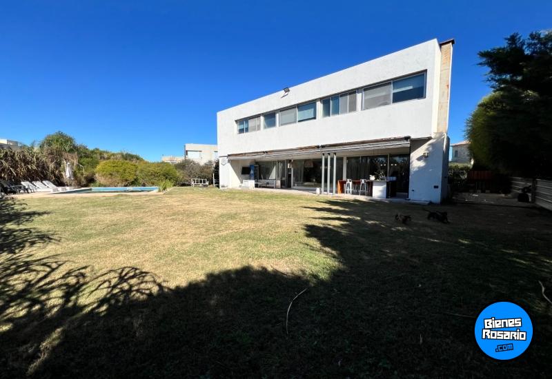 Casas - Funes - Venta