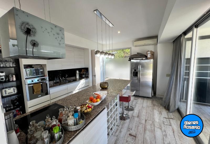 Casas - Funes - Venta