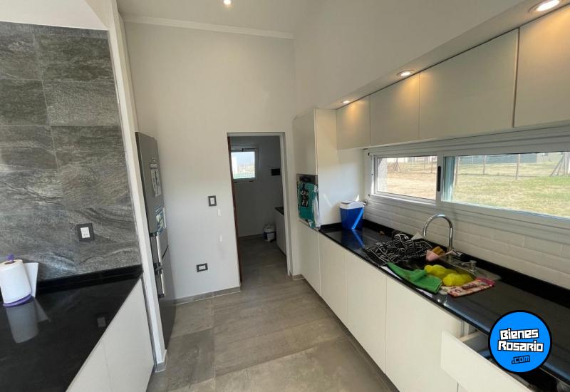 Casas - Funes - Venta