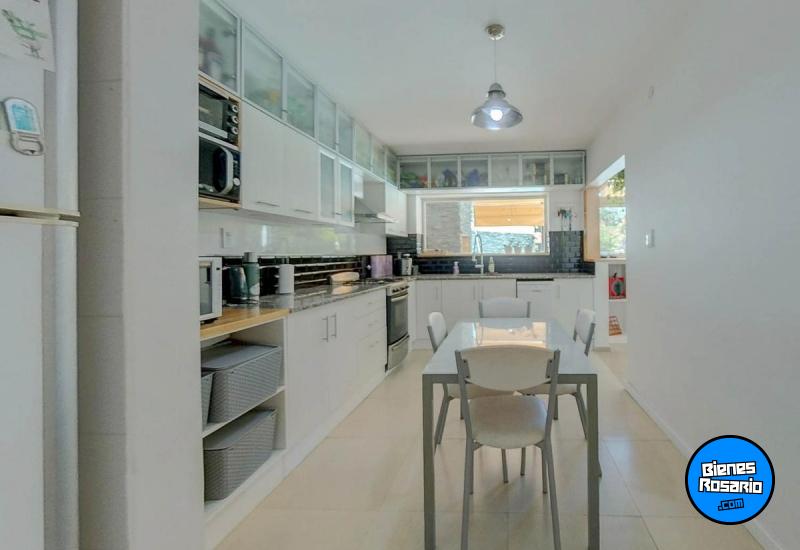 Casas - Funes - Venta