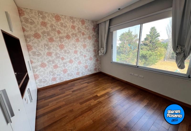 Casas - Funes -  Alquiler