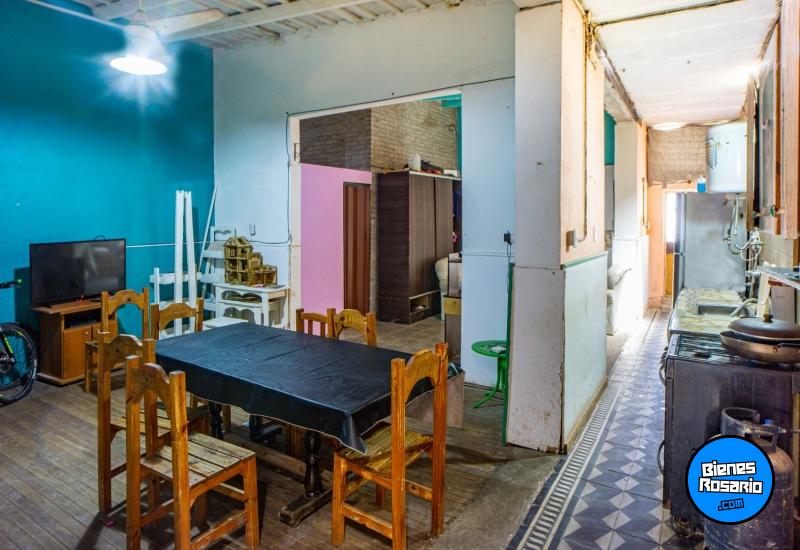 Casas - Alvarez - Venta