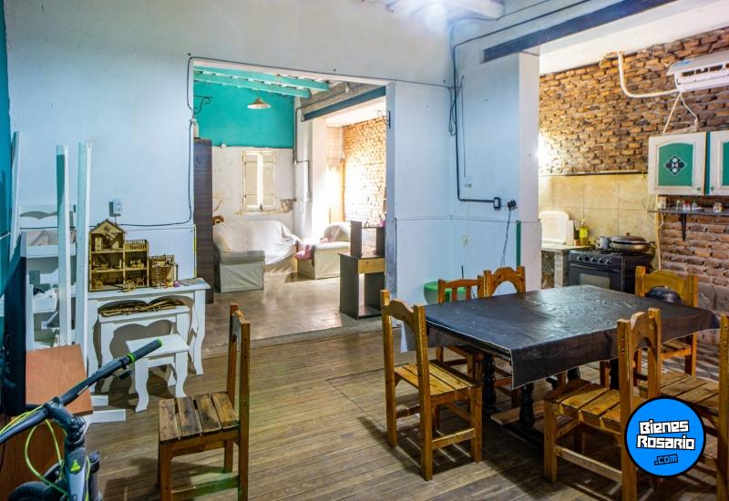 Casas - Alvarez - Venta