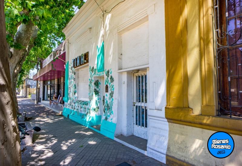 Casas - Alvarez - Venta