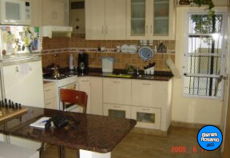 Casas - Rosario -  Alquiler