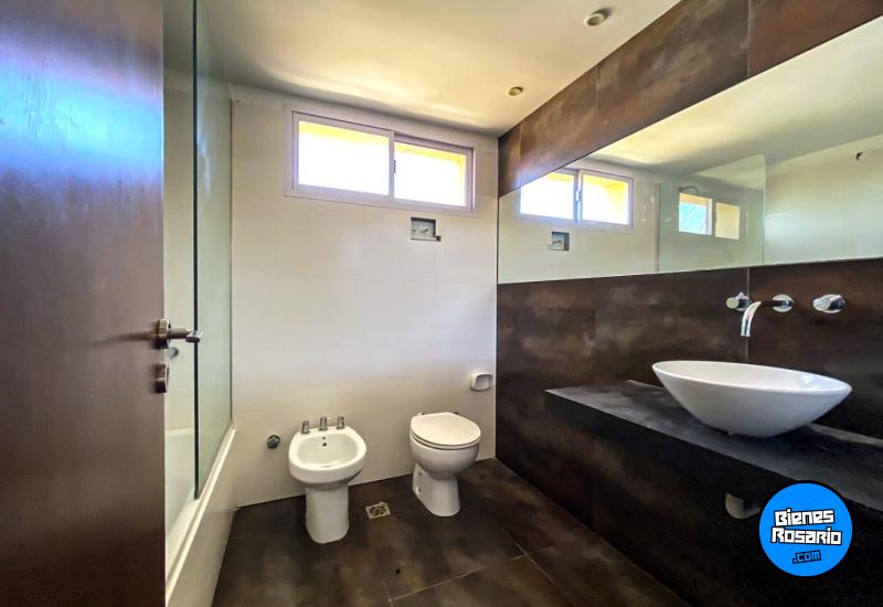 Casas - Funes - Venta