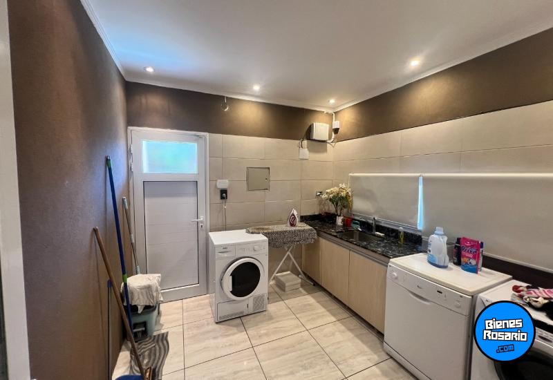 Casas - Funes - Venta