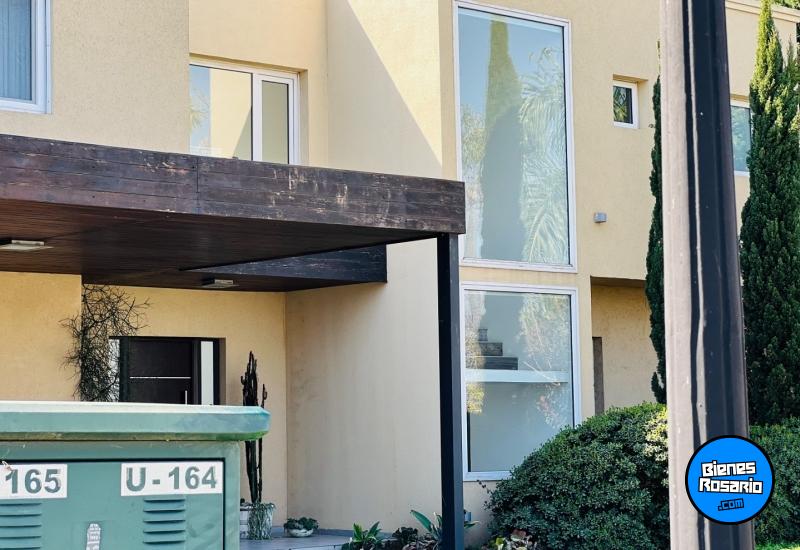 Casas - Funes - Venta