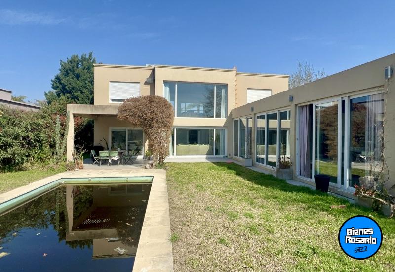 Casas - Funes - Venta