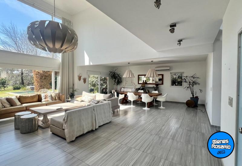 Casas - Funes - Venta