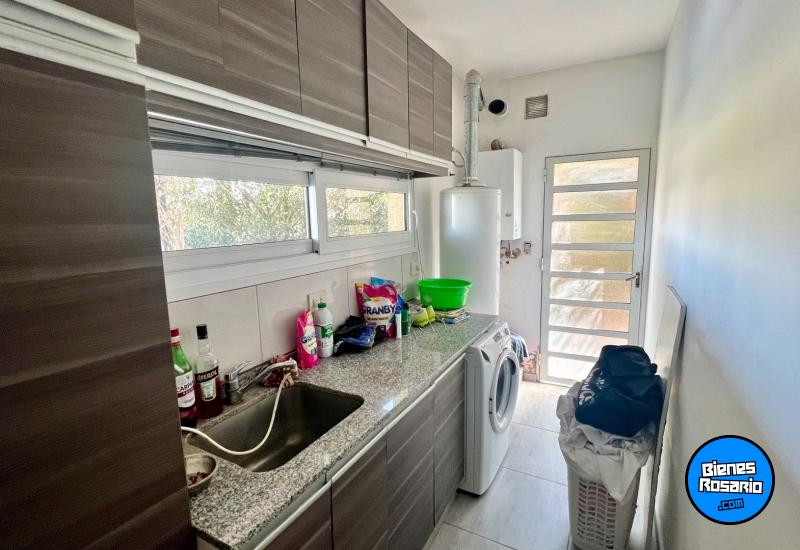 Casas - Funes - Venta