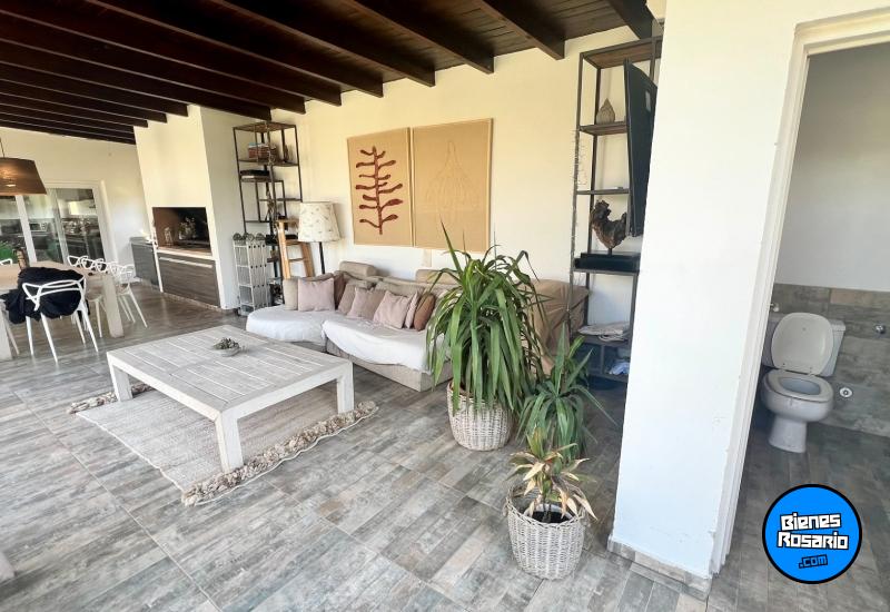Casas - Funes - Venta