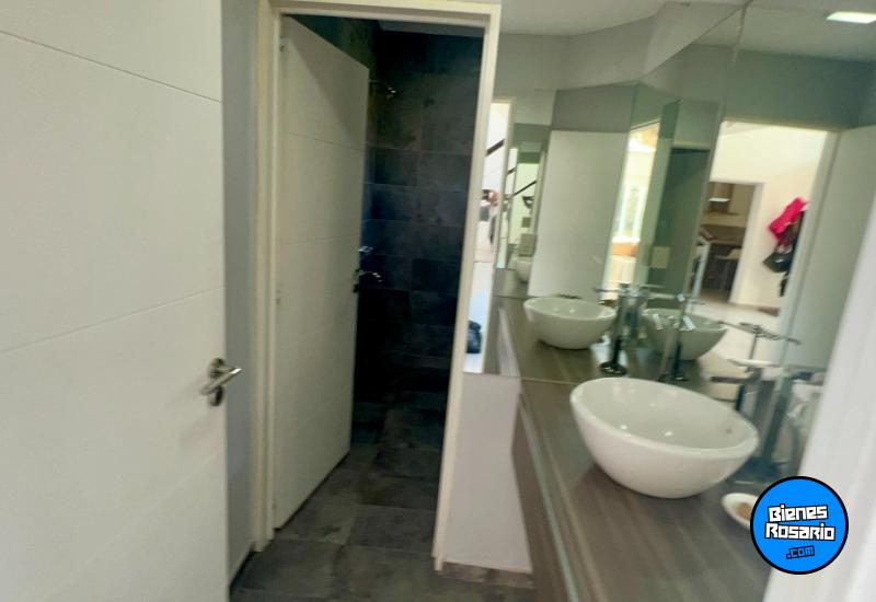 Casas - Funes - Venta