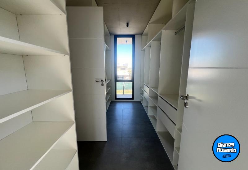 Casas - Funes - Venta