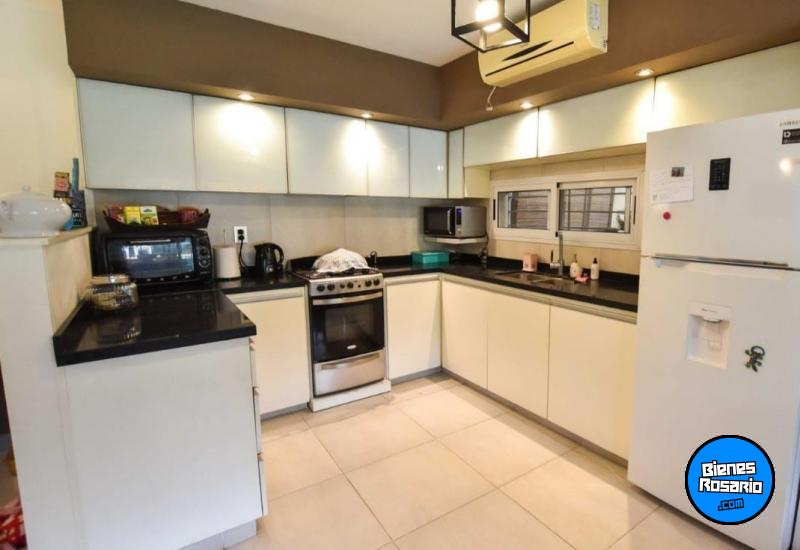 Casas - Funes - Venta
