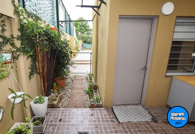 Casas - Funes - Venta