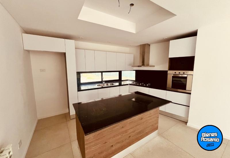 Casas - Funes - Venta
