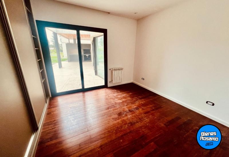 Casas - Funes - Venta