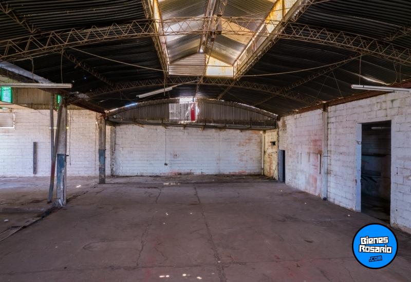 Galpones / Depósitos - San Lorenzo - Venta