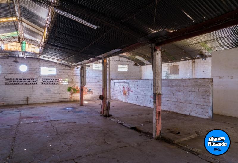 Galpones / Depósitos - San Lorenzo - Venta