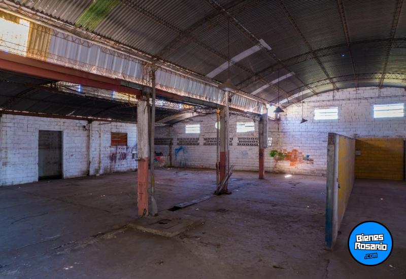 Galpones / Depósitos - San Lorenzo - Venta