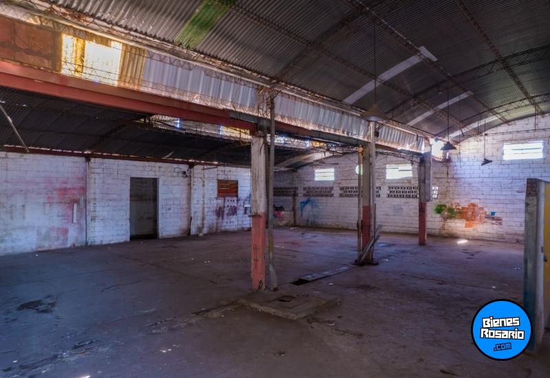 Galpones / Depósitos - San Lorenzo - Venta