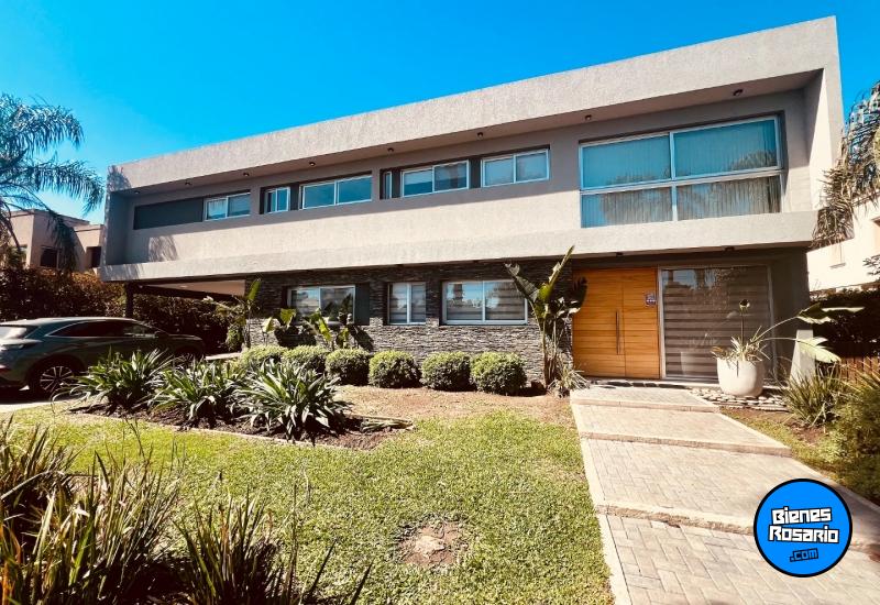 Casas - Funes - Venta