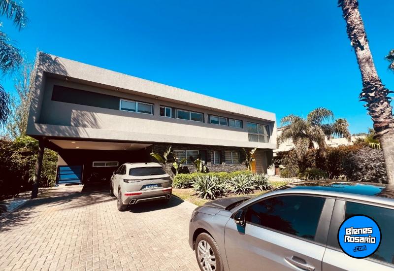 Casas - Funes - Venta